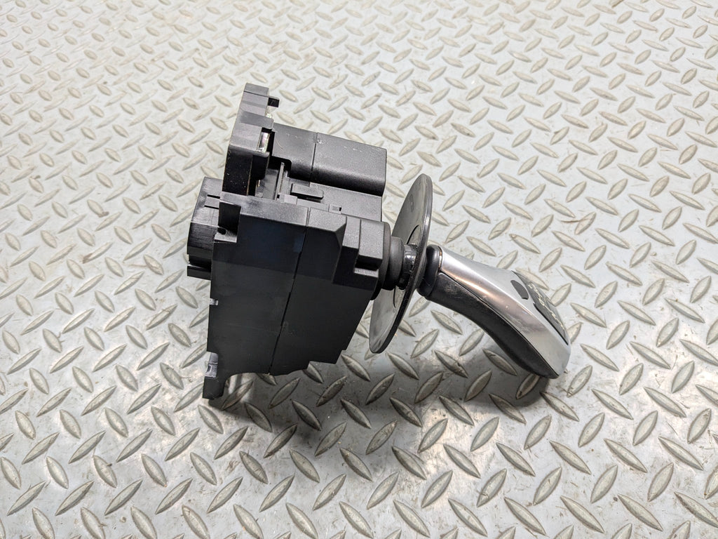 08 - 10 BMW 528I OEM AUTOMATIC TRANSMISSION GEAR FLOOR SHIFTER LEVER ASSEMBLY