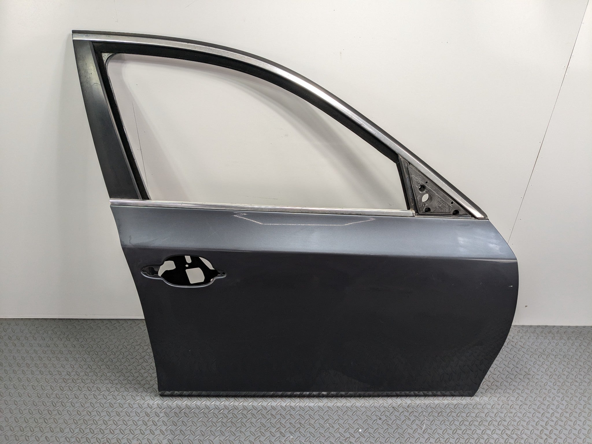 08 - 10 BMW 528I OEM DOOR SHELL PANEL GRAY METALLIC PLATINUM FRONT RIGHT SIDE