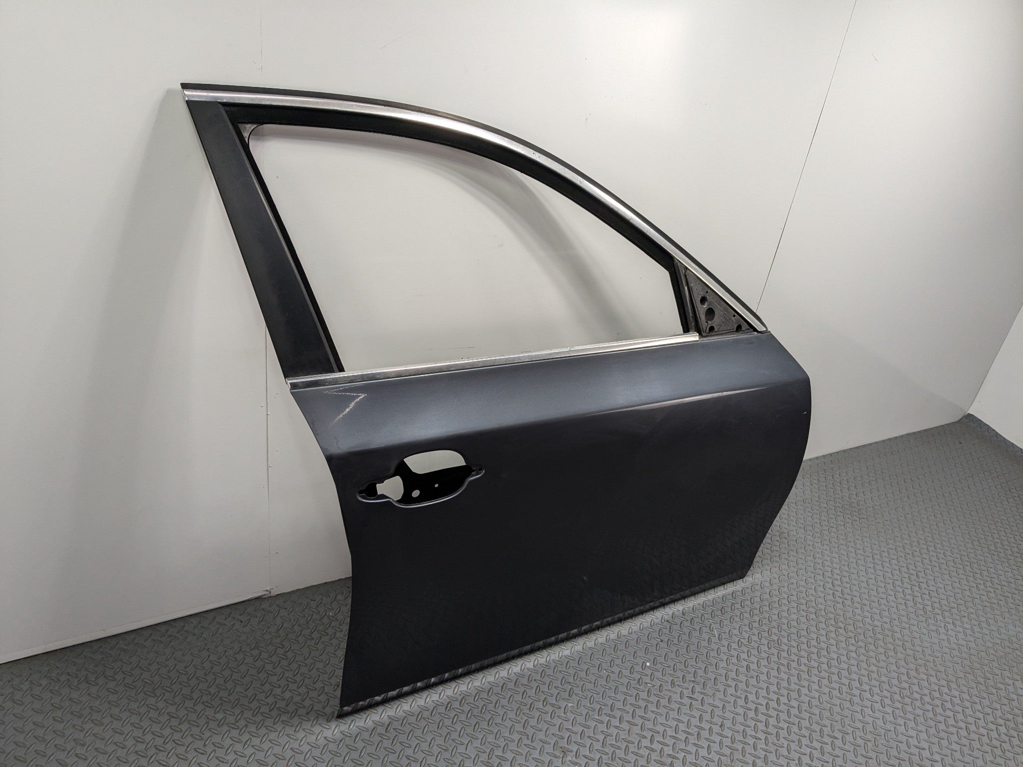 08 - 10 BMW 528I OEM DOOR SHELL PANEL GRAY METALLIC PLATINUM FRONT RIGHT SIDE