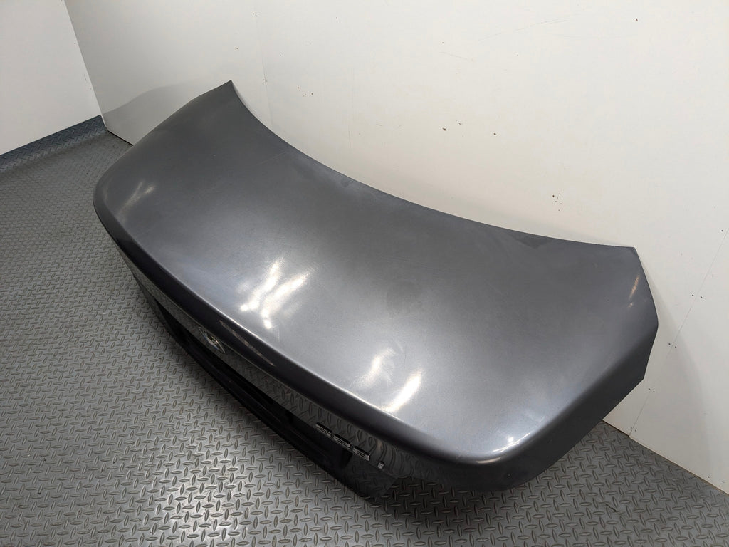 08 - 10 BMW 528I OEM REAR TRUNK BOOT DECK LID WITH EMBLEM GRAY METALLIC PLATINUM