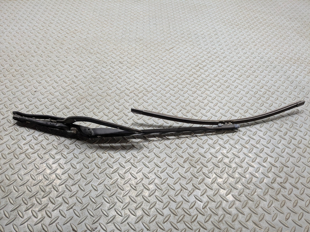 08 - 10 BMW 528I OEM WINDSHIELD WIPER ARM WITH BLADE FRONT RIGHT PASSENGER SIDE