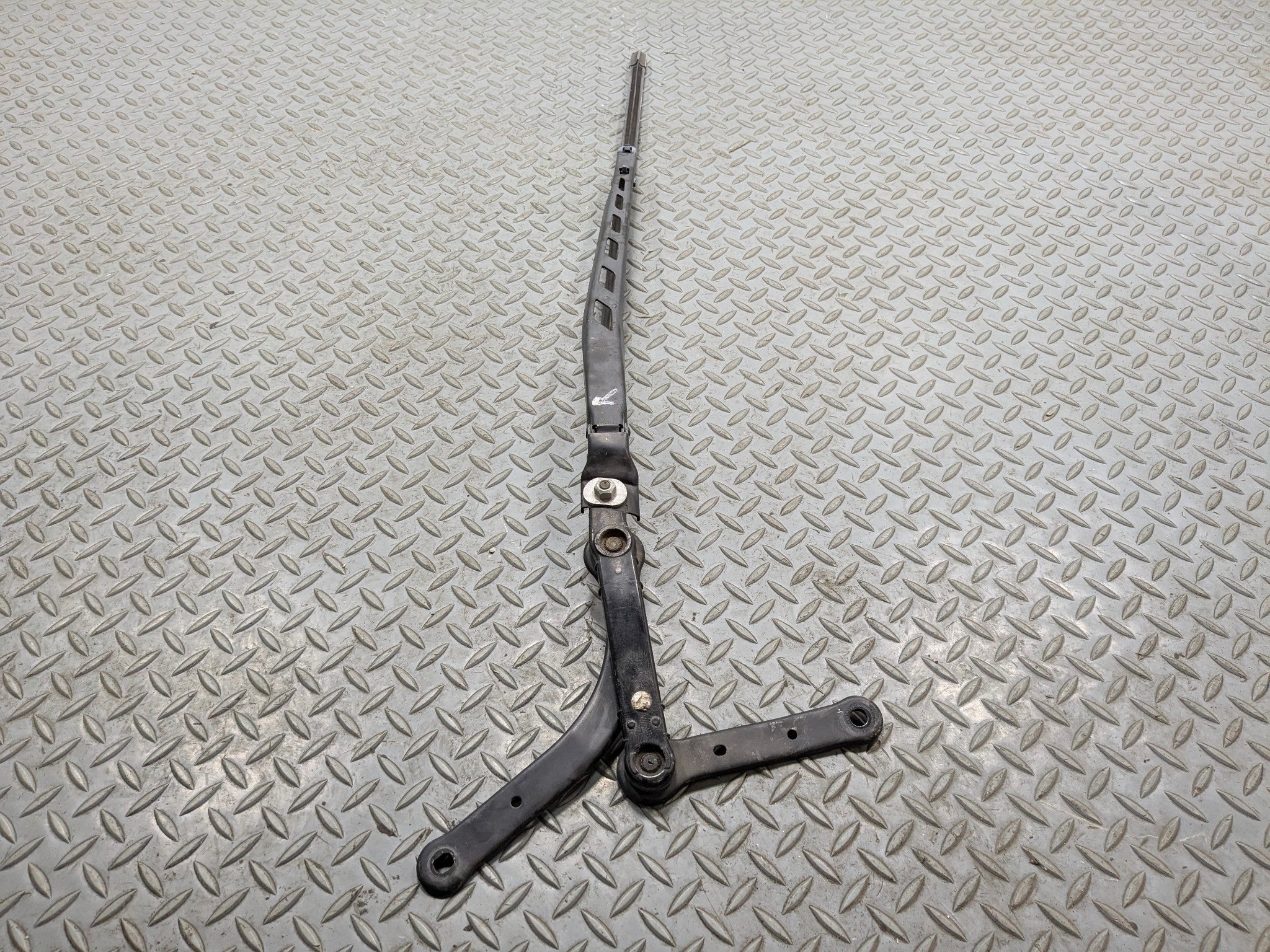 08 - 10 BMW 528I OEM WINDSHIELD WIPER ARM WITH BLADE FRONT RIGHT PASSENGER SIDE