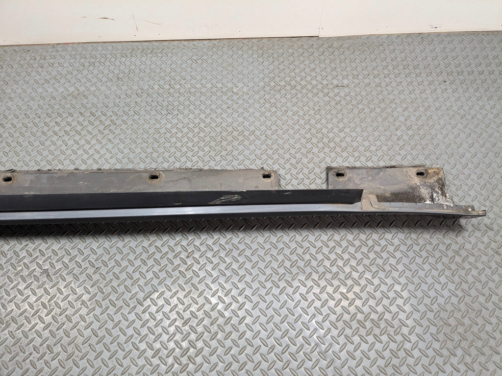 08 - 10 BMW 528I OEM ROCKER MOLDING SKIRT COVER PANEL GRAY RIGHT PASSENGER SIDE