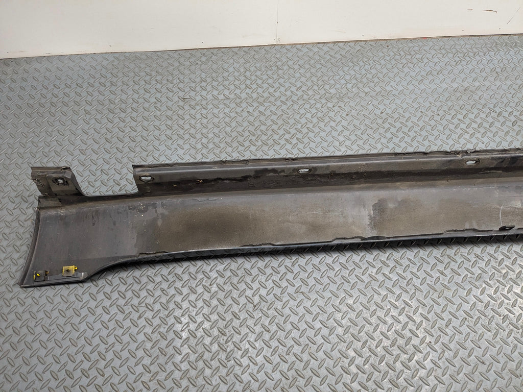 08 - 10 BMW 528I OEM ROCKER MOLDING SKIRT COVER PANEL GRAY RIGHT PASSENGER SIDE