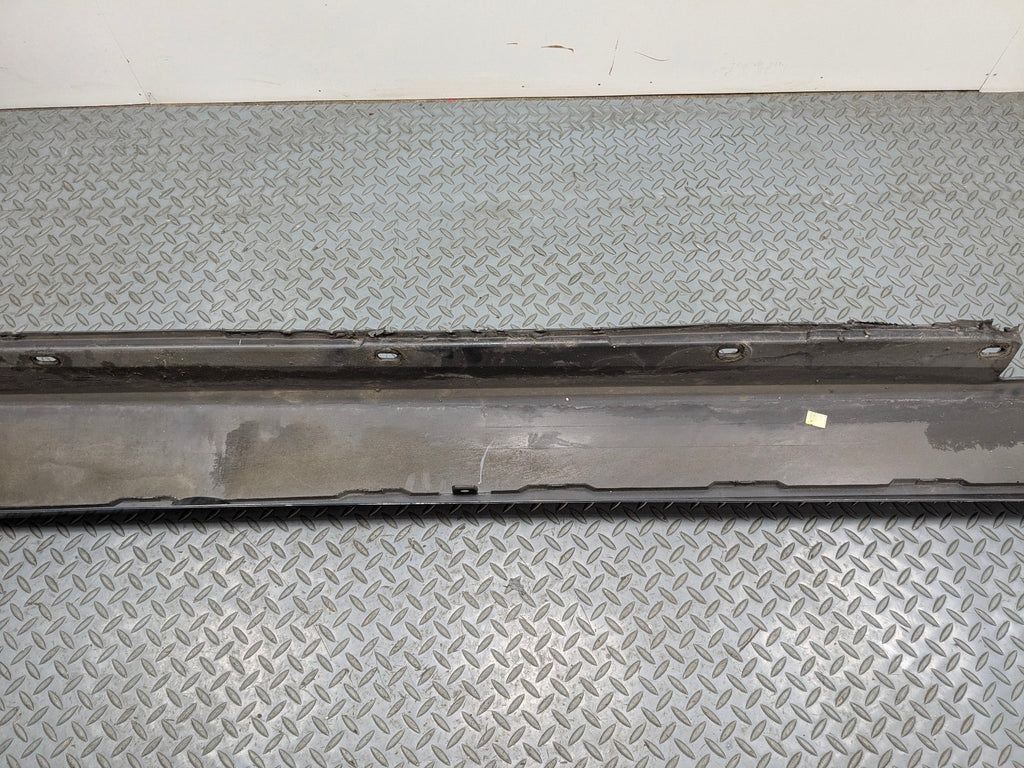 08 - 10 BMW 528I OEM ROCKER MOLDING SKIRT COVER PANEL GRAY RIGHT PASSENGER SIDE