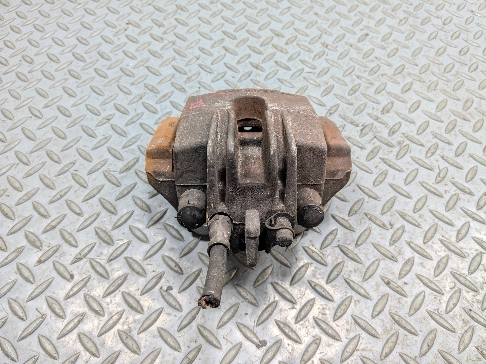 2008 - 2010 BMW 528I OEM BRAKE CALIPER ASSEMBLY REAR LEFT DRIVER SIDE