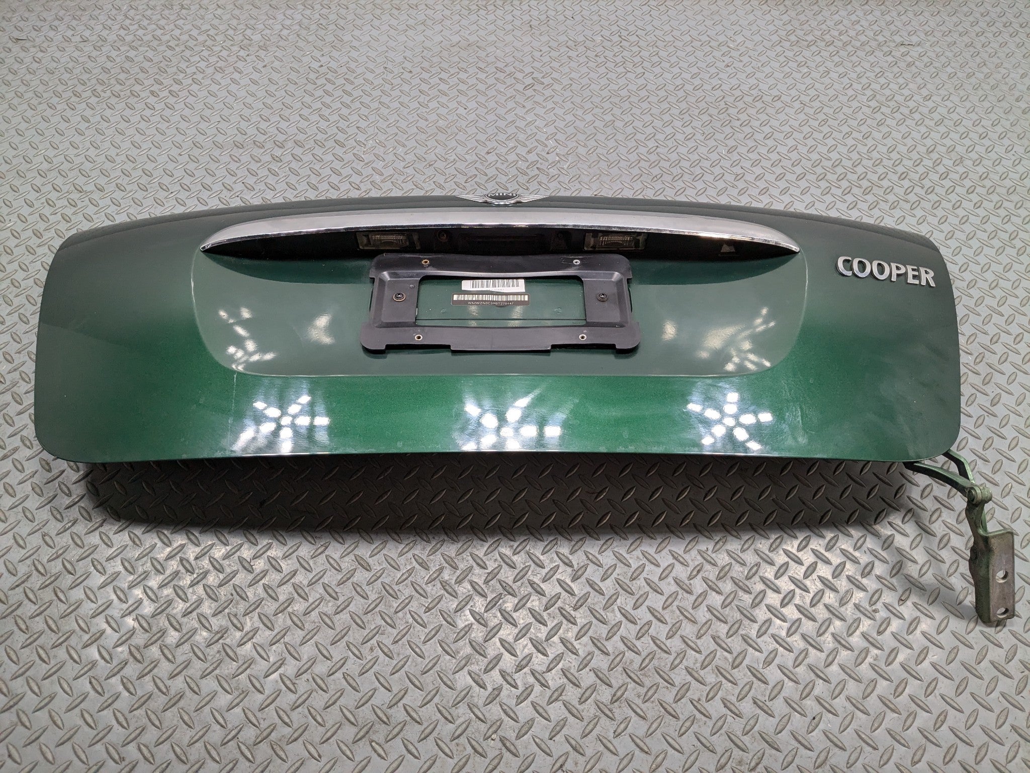 2011 - 2013 MINI COOPER OEM REAR TRUNK LID LIFTGATE TAILGATE HATCH GREEN