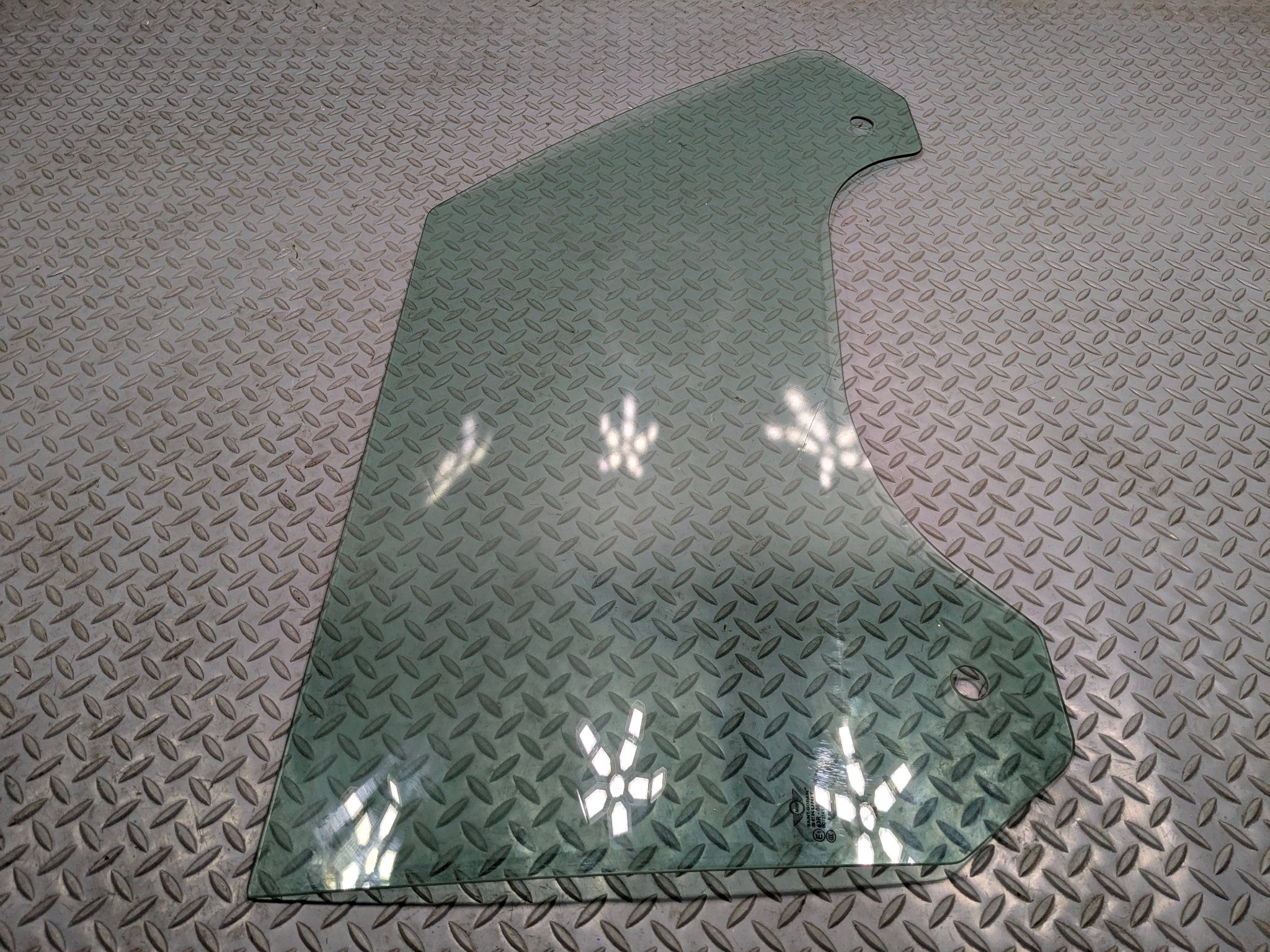 2011 - 2013 MINI COOPER OEM DOOR WINDOW GLASS FRONT RIGHT PASSENGER SIDE