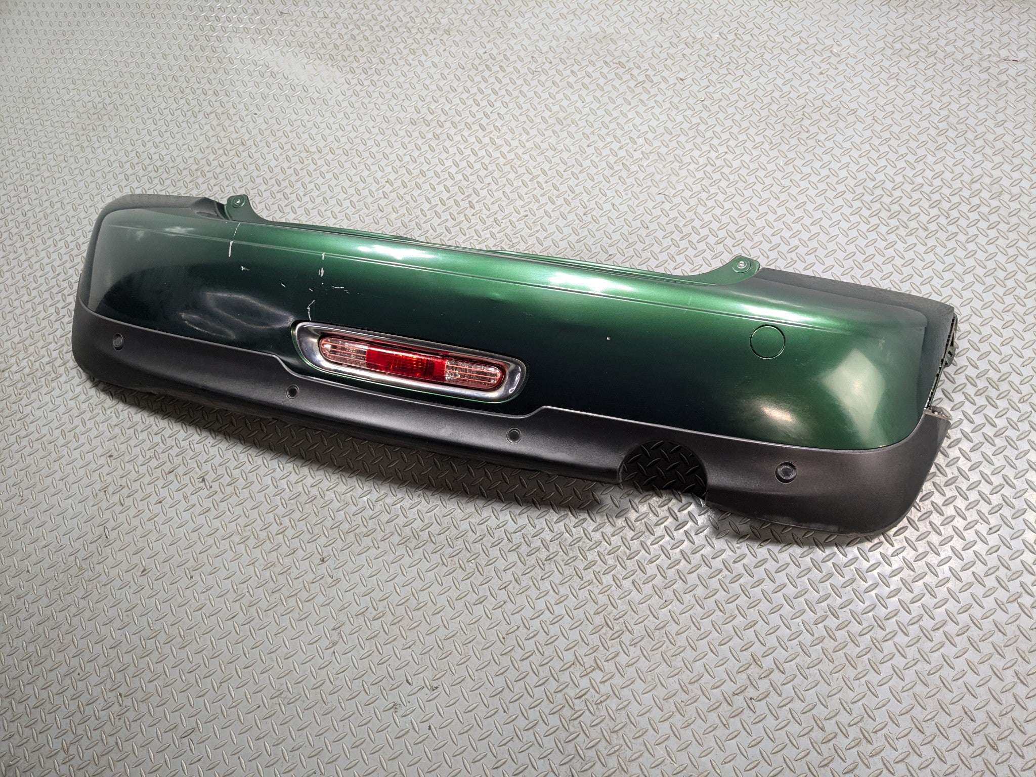 11 - 13 MINI COOPER OEM REAR BUMPER COVER PANEL GREEN WITH BUMPER LIGHT ASSEMBLY
