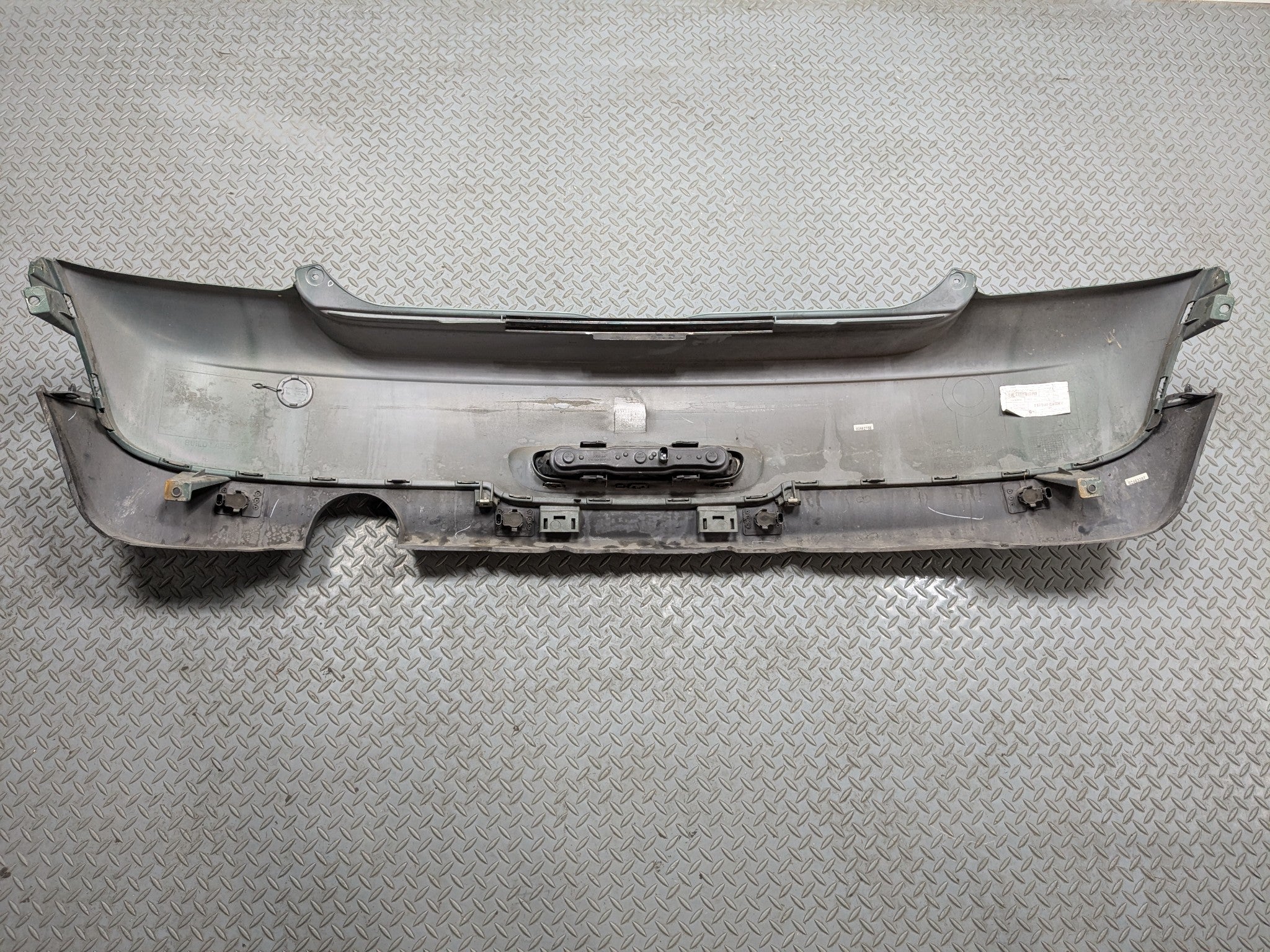 11 - 13 MINI COOPER OEM REAR BUMPER COVER PANEL GREEN WITH BUMPER LIGHT ASSEMBLY