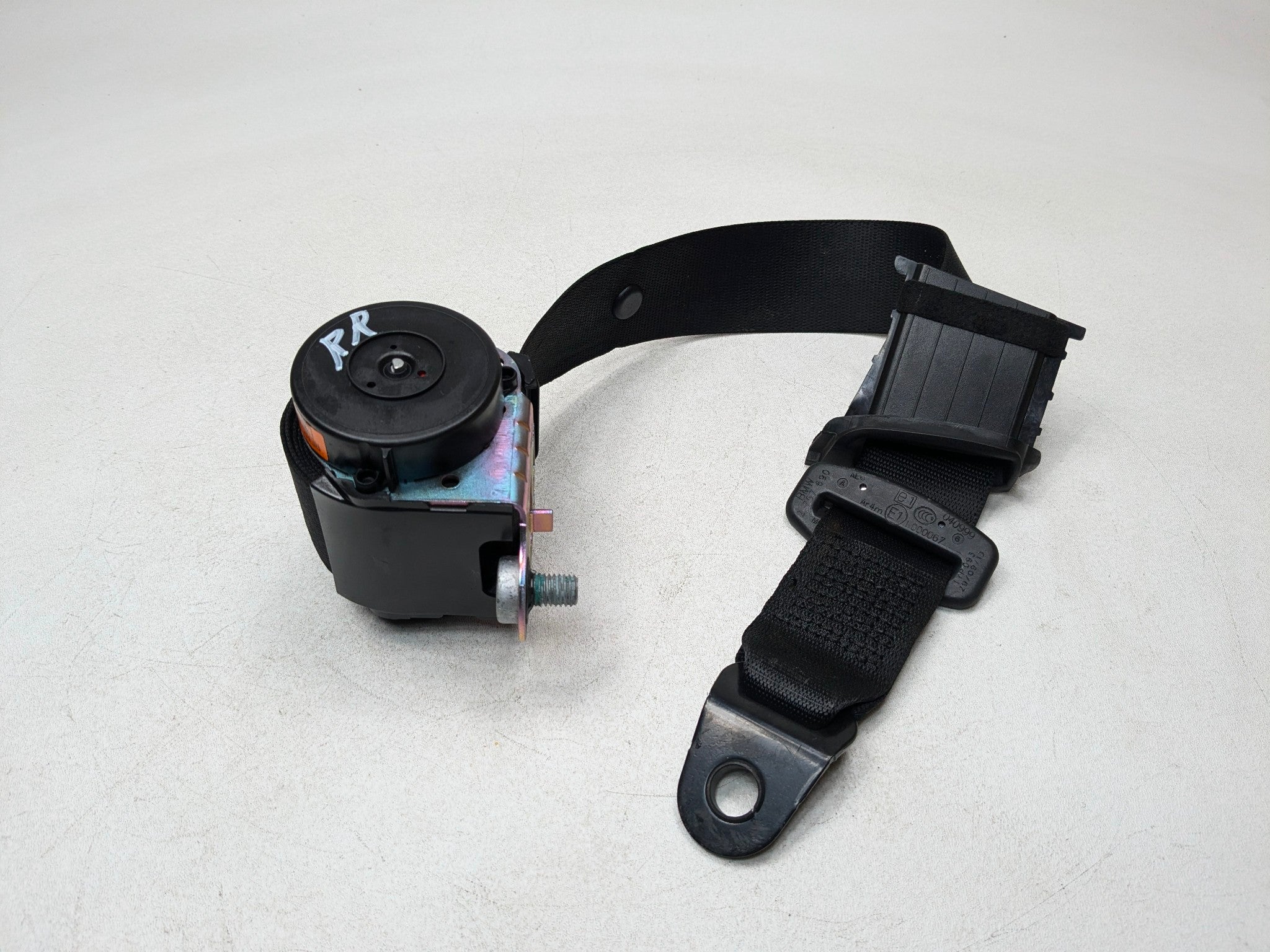 2011 - 2013 MINI COOPER OEM SEAT BELT RETRACTOR REAR RIGHT PASSENGER SIDE BLACK