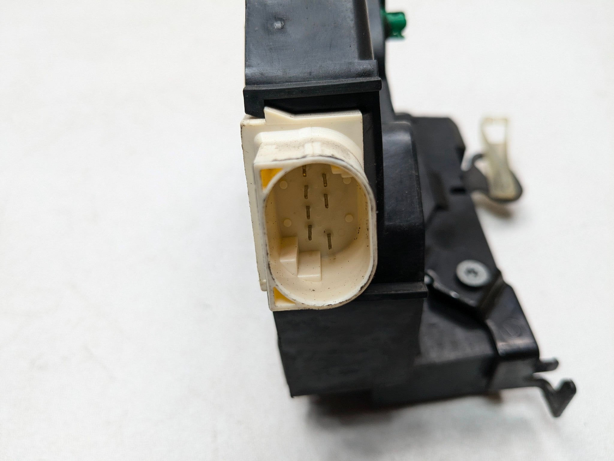 2011 - 2013 MINI COOPER OEM DOOR LATCH LOCK ACTUATOR FRONT LEFT DRIVER SIDE