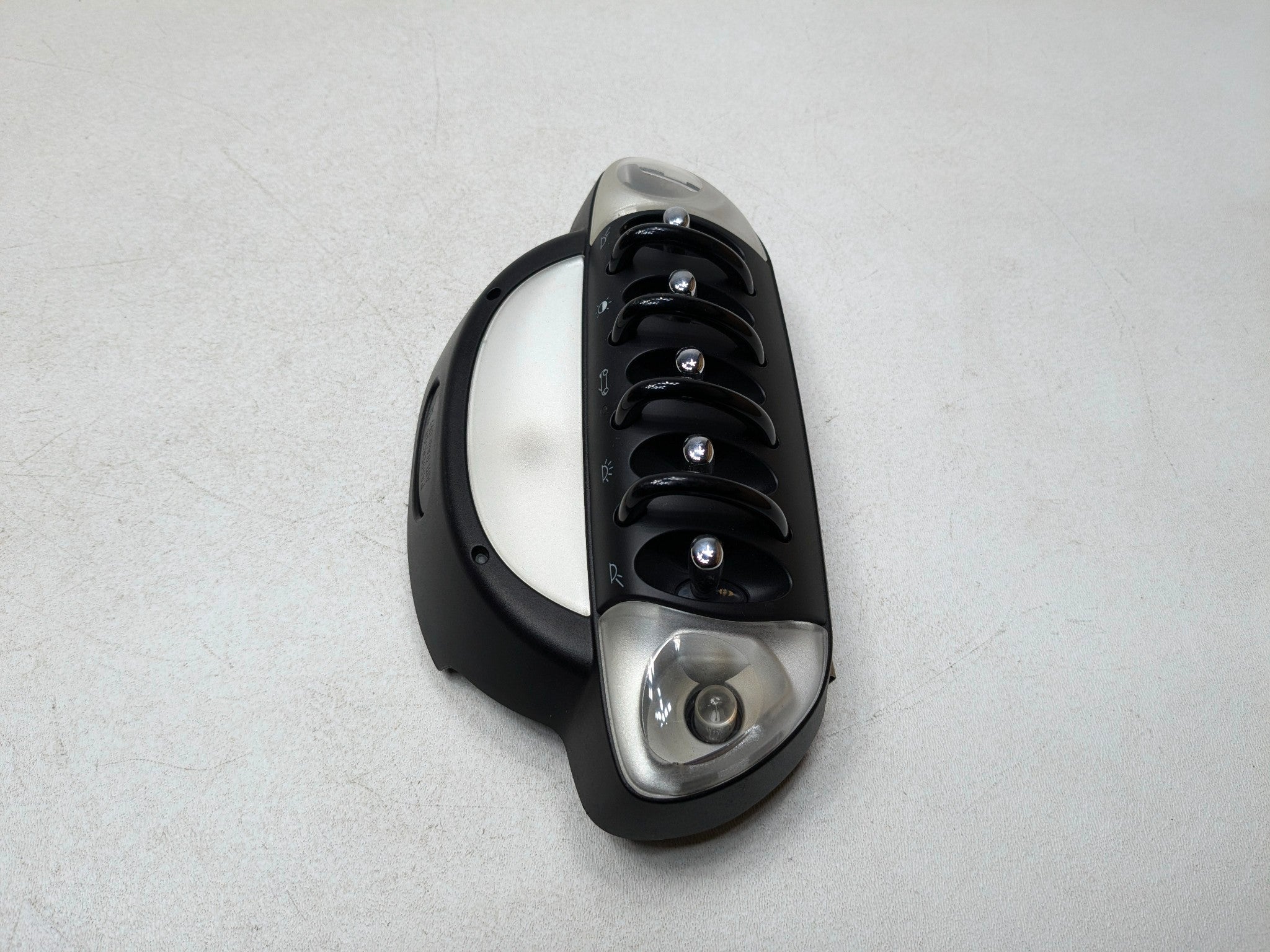 2011 - 2013 MINI COOPER OEM FRONT ROOF INTERIOR OVERHEAD CONSOLE DOME LIGHT