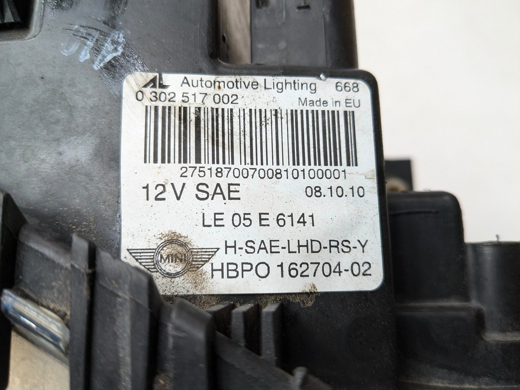 2011 - 2013 MINI COOPER OEM RIGHT PASSENGER SIDE HEADLIGHT LAMP HALOGEN