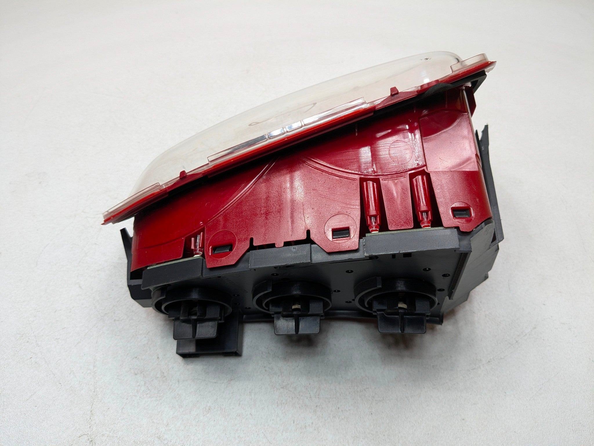 2011 - 2013 MINI COOPER OEM TAIL LIGHT ASSEMBLY REAR LEFT DRIVER SIDE