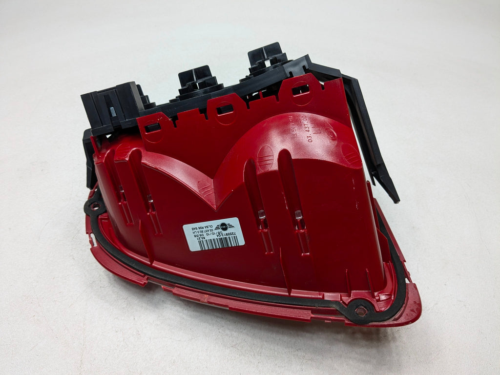 2011 - 2013 MINI COOPER OEM TAIL LIGHT ASSEMBLY REAR LEFT DRIVER SIDE