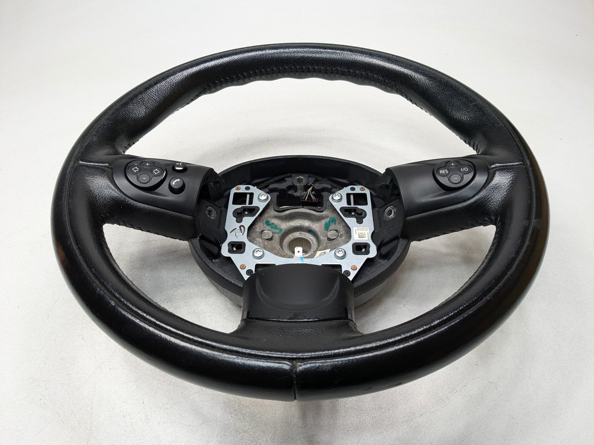 2011 - 2013 MINI COOPER OEM STEERING WHEEL WITH MULTIFUNCTIONAL CONTROL SWITCH