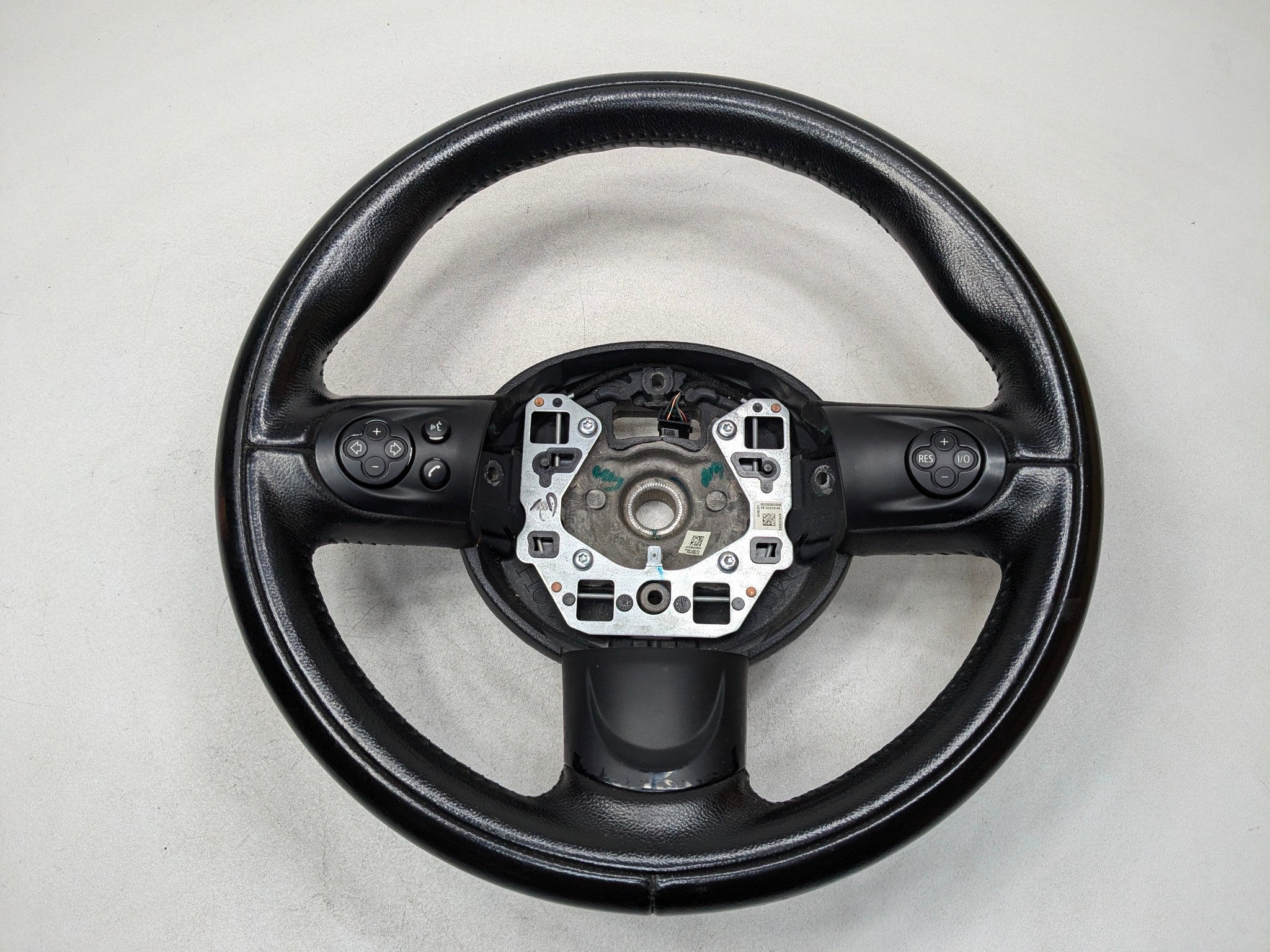 2011 - 2013 MINI COOPER OEM STEERING WHEEL WITH MULTIFUNCTIONAL CONTROL SWITCH