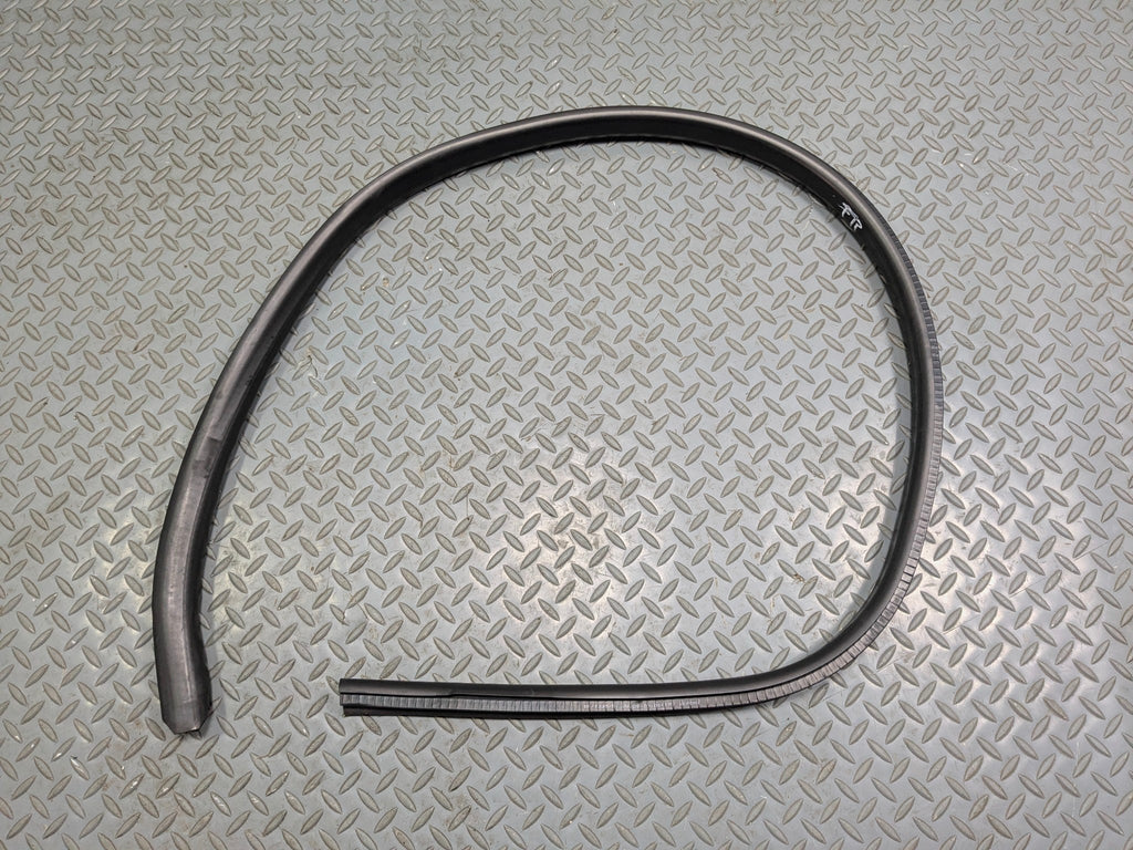 2011 - 2013 MINI COOPER OEM DOOR SEAL WEATHER STRIPPING RUBBER FRONT RIGHT SIDE