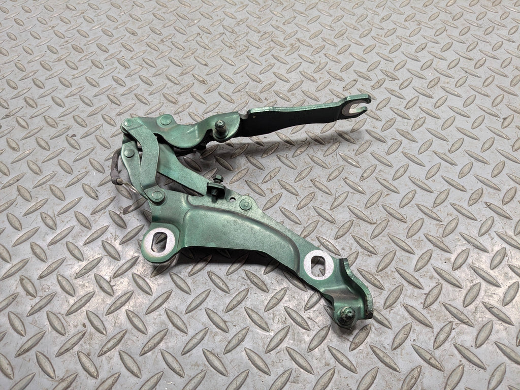 11 - 13 MINI COOPER OEM HOOD HINGE SUPPORT BRACKET FRONT RIGHT PASSENGER SIDE