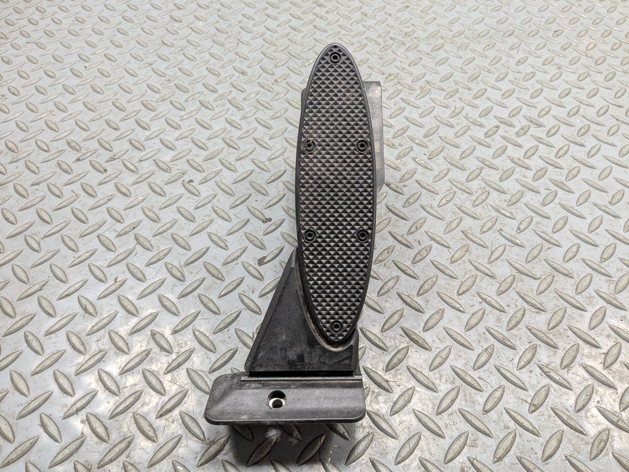 2011 - 2013 MINI COOPER OEM ACCELERATOR PEDAL SENSOR BLACK GAS THROTTLE