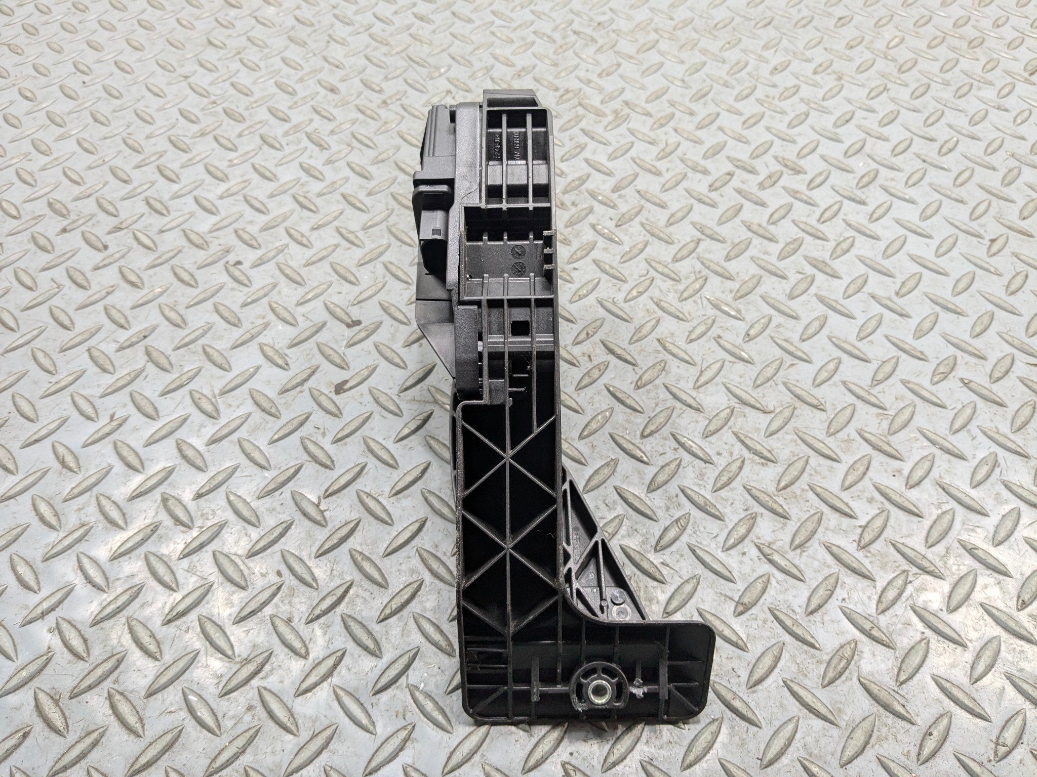 2011 - 2013 MINI COOPER OEM ACCELERATOR PEDAL SENSOR BLACK GAS THROTTLE