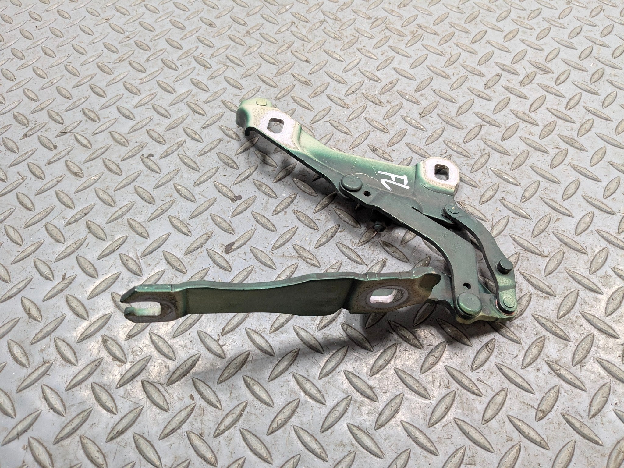 2011 - 2013 MINI COOPER OEM HOOD HINGE SUPPORT BRACKET FRONT LEFT DRIVER SIDE