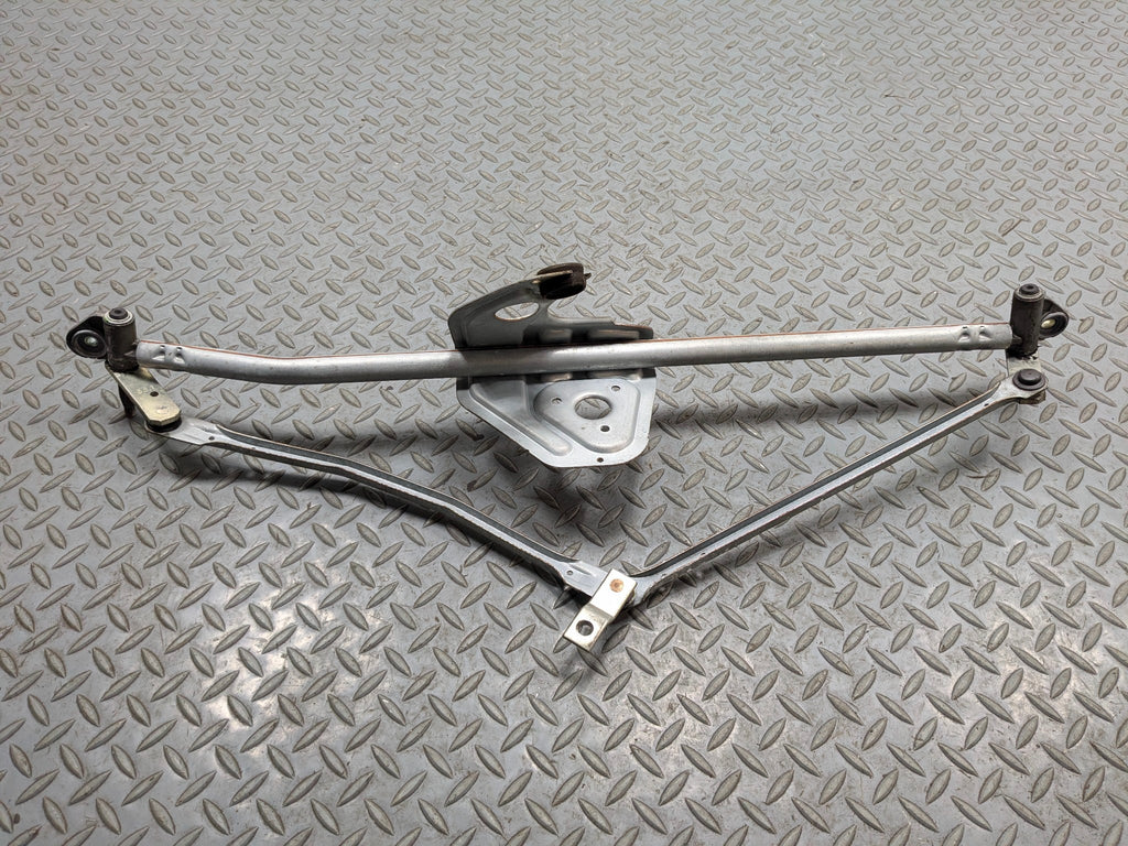 2011 - 2013 MINI COOPER OEM FRONT WINDSHIELD WIPER TRANSMISSION LINKAGE
