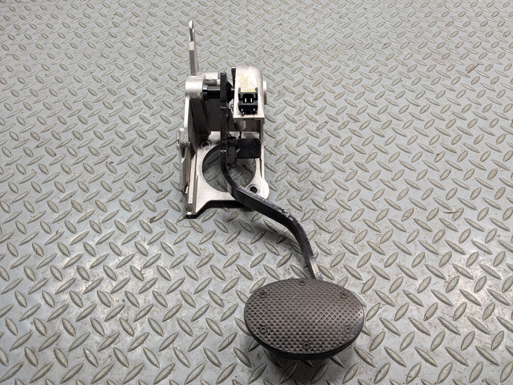 2011 - 2013 MINI COOPER OEM FOOT STOP BRAKE PEDAL ASSEMBLY WITH BRACKET