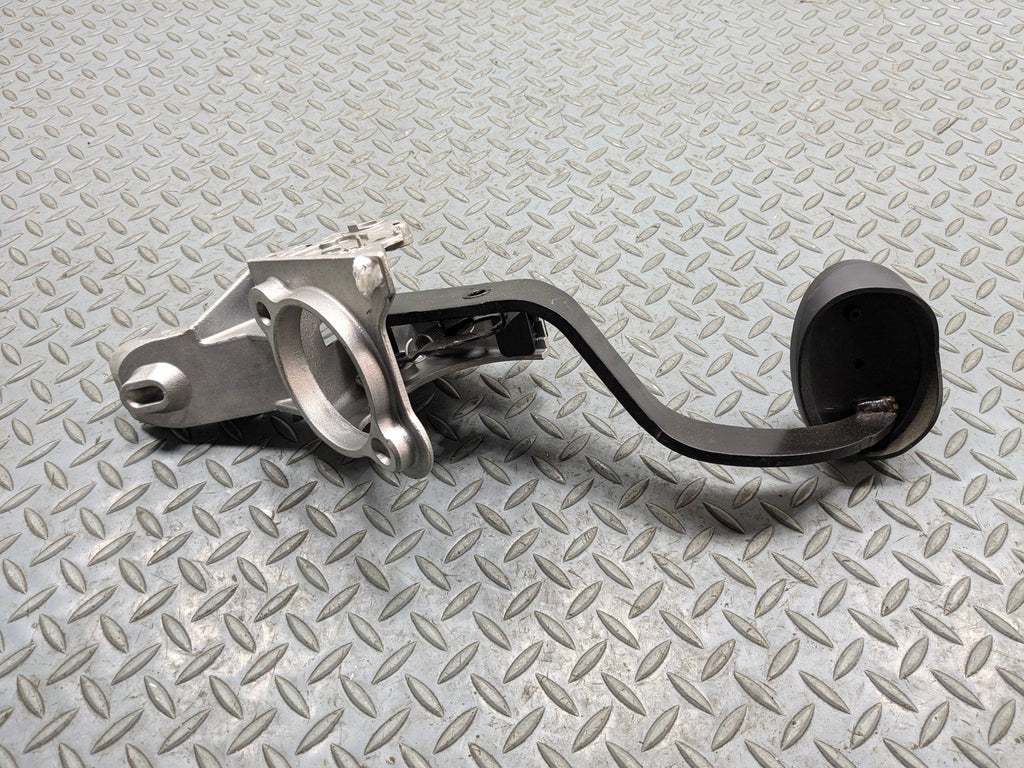 2011 - 2013 MINI COOPER OEM FOOT STOP BRAKE PEDAL ASSEMBLY WITH BRACKET