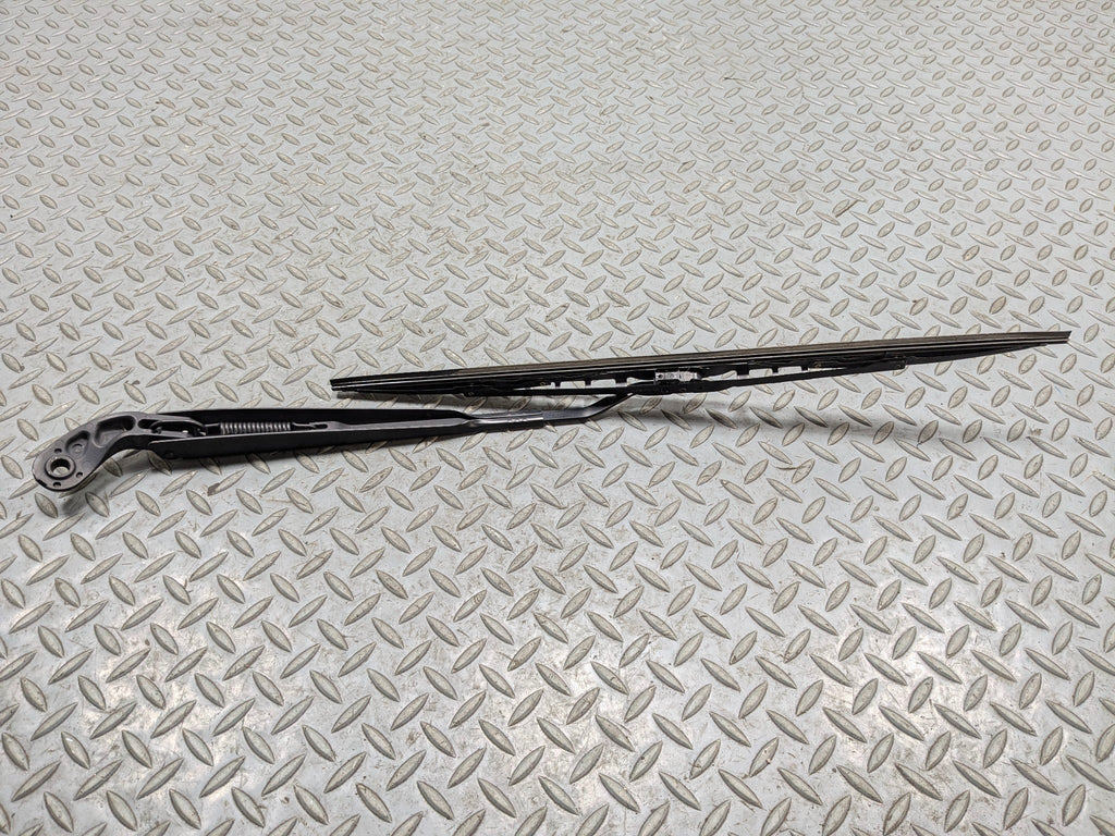 2011 - 2013 MINI COOPER OEM WINDSHIELD WIPER ARM WITH BLADE FRONT RIGHT SIDE