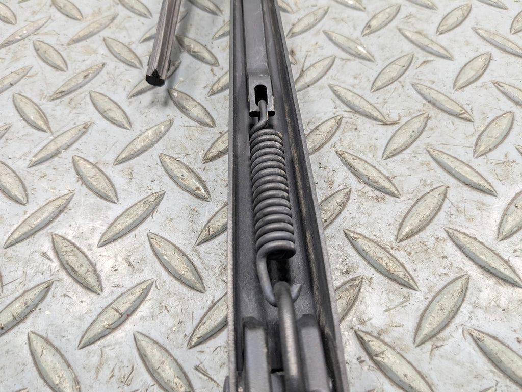 11 - 13 MINI COOPER OEM WINDSHIELD WIPER ARM WITH BLADE FRONT LEFT DRIVER SIDE