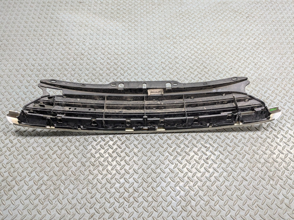 2011 - 2013 MINI COOPER OEM FRONT BUMPER MOUNTED UPPER GRILLE ASSEMBLY CHROME