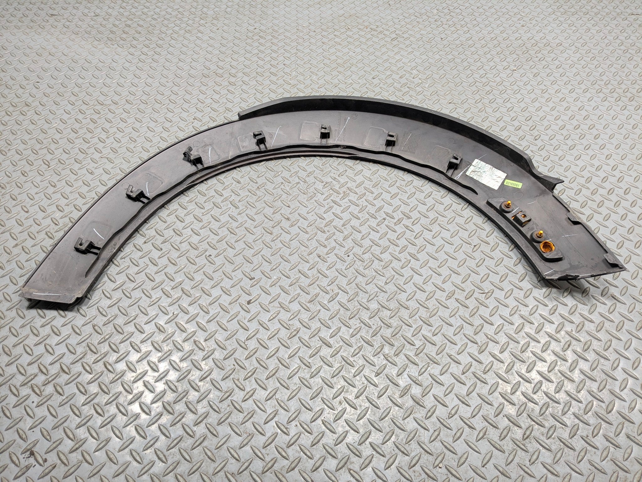 11 - 13 MINI COOPER OEM FENDER FLARE BODY MOLDING TRIM FRONT LEFT DRIVER SIDE