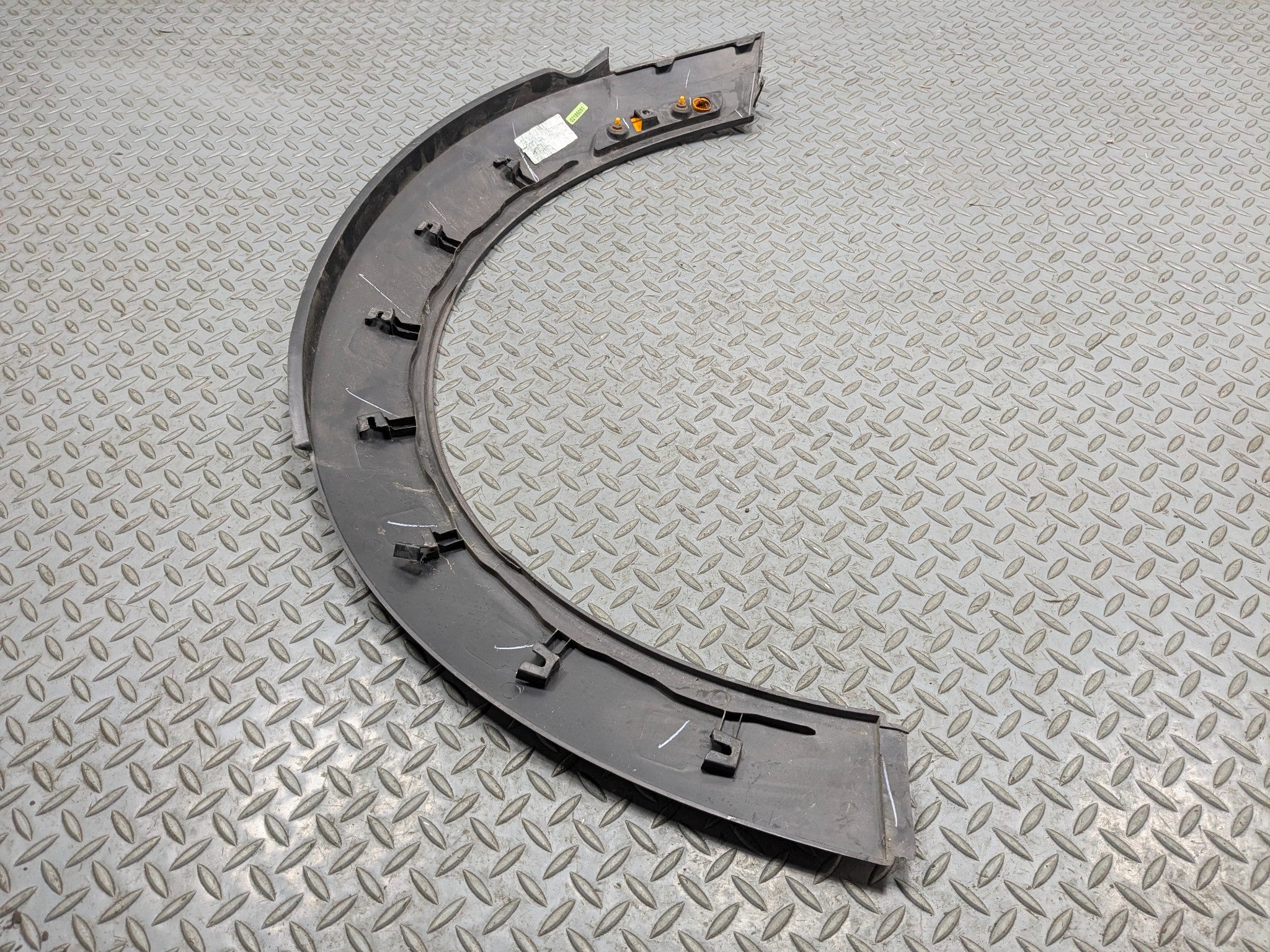 11 - 13 MINI COOPER OEM FENDER FLARE BODY MOLDING TRIM FRONT LEFT DRIVER SIDE