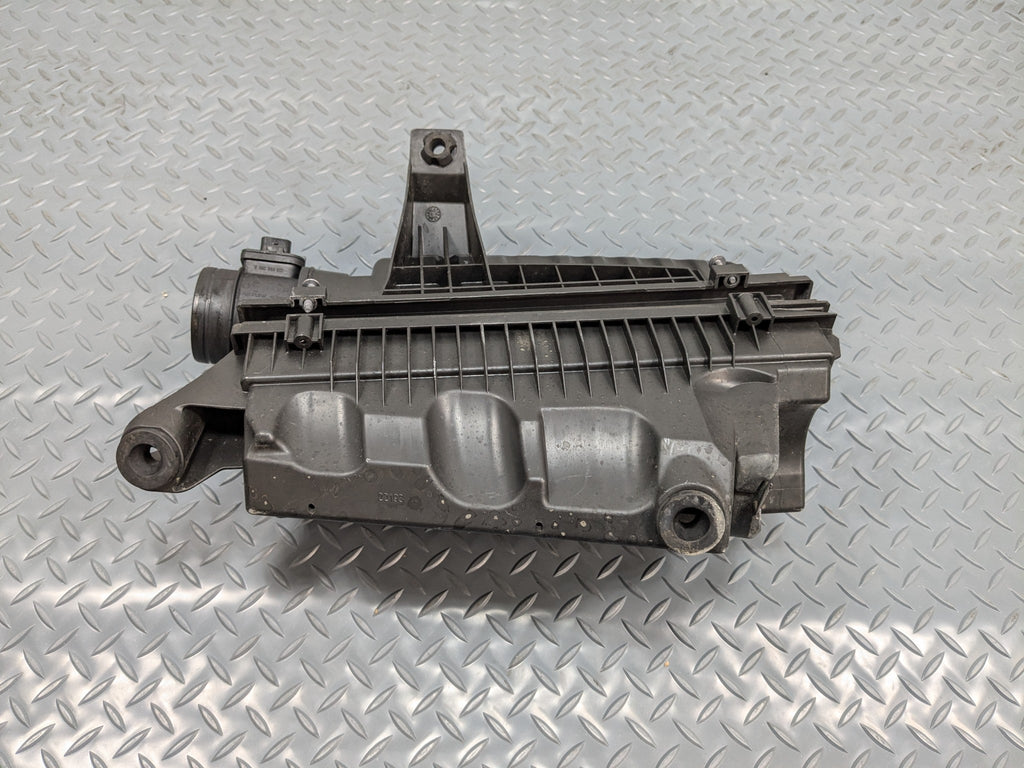 2011 - 2013 MINI COOPER OEM AIR CLEANER FILTER INTAKE BOX HOUSING ASSEMBLY