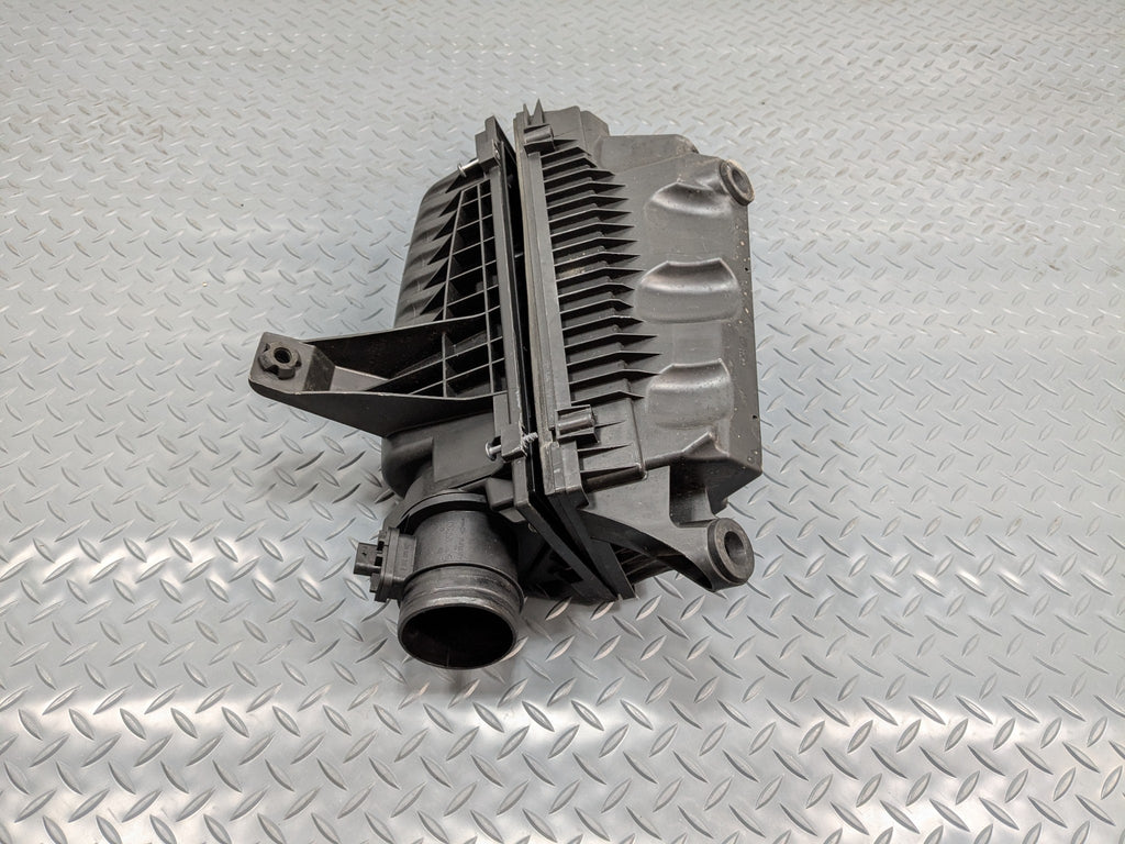 2011 - 2013 MINI COOPER OEM AIR CLEANER FILTER INTAKE BOX HOUSING ASSEMBLY