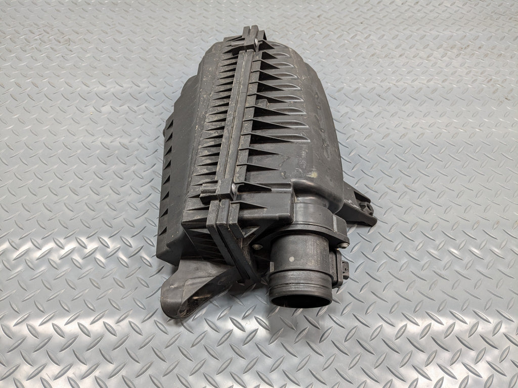 2011 - 2013 MINI COOPER OEM AIR CLEANER FILTER INTAKE BOX HOUSING ASSEMBLY