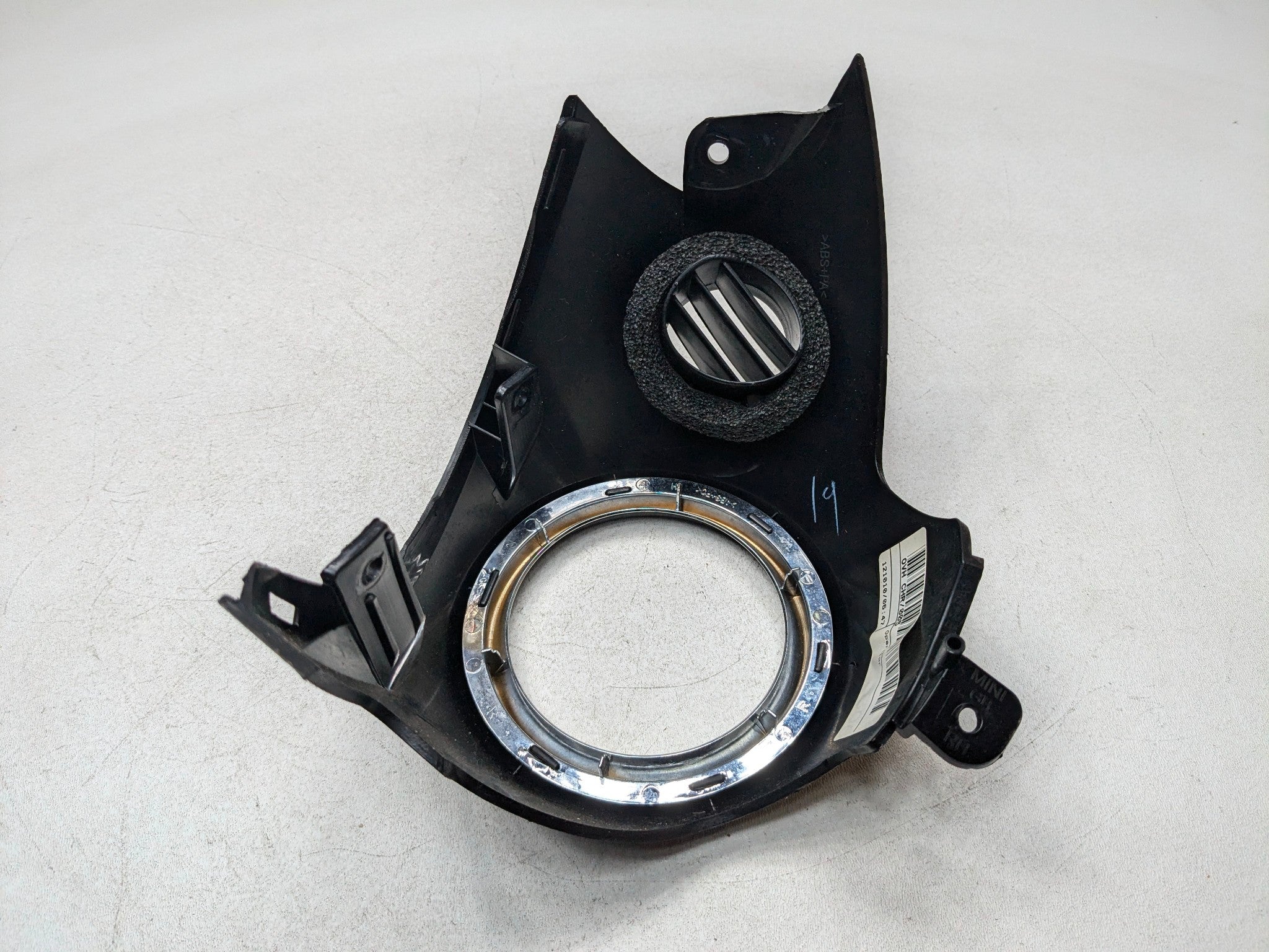 2011 - 2013 MINI COOPER OEM DASH AIR VENT BEZEL COVER TRIM FRONT RIGHT SIDE