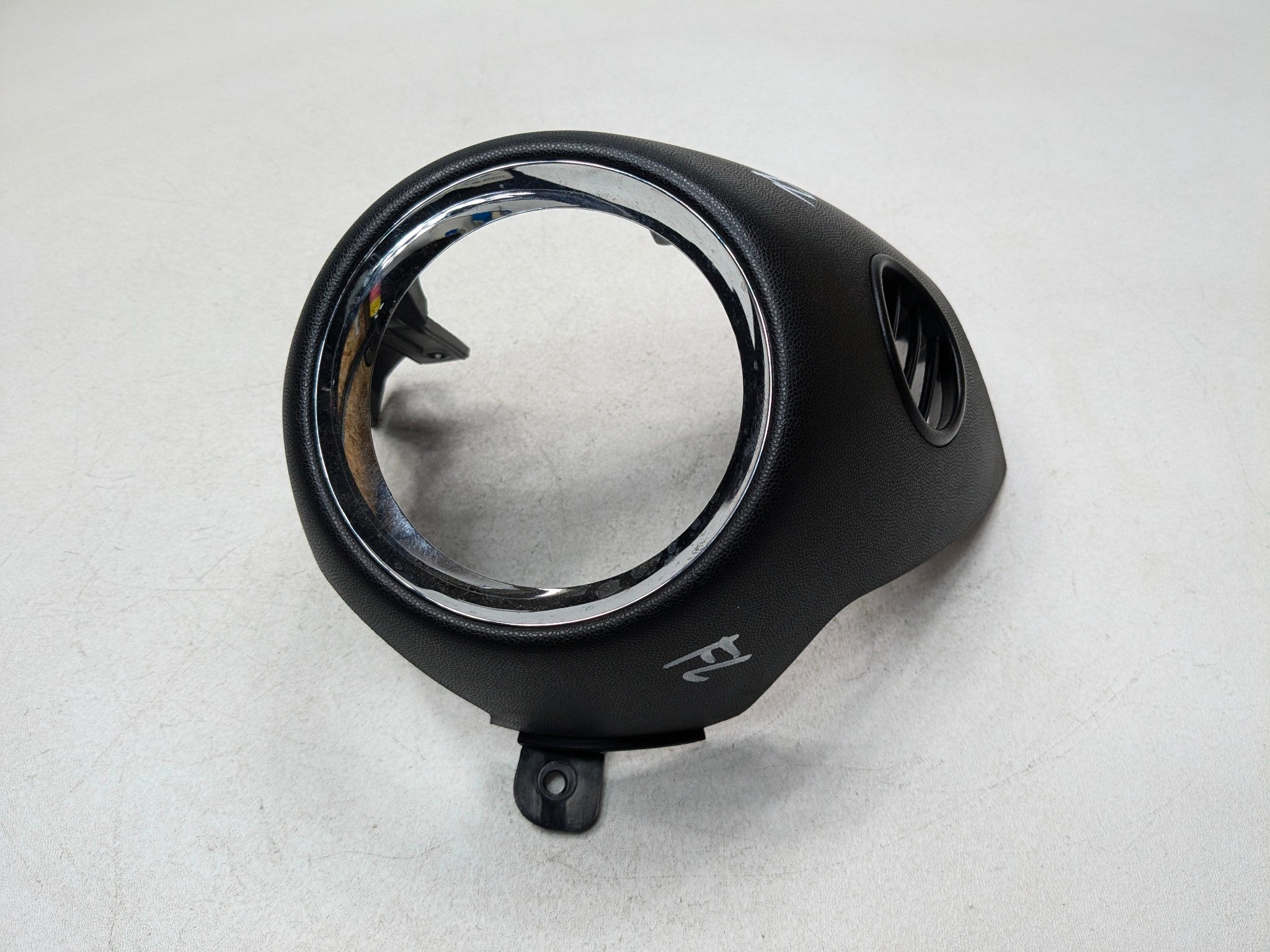 11 - 13 MINI COOPER OEM DASH AIR VENT BEZEL COVER TRIM FRONT LEFT DRIVER SIDE