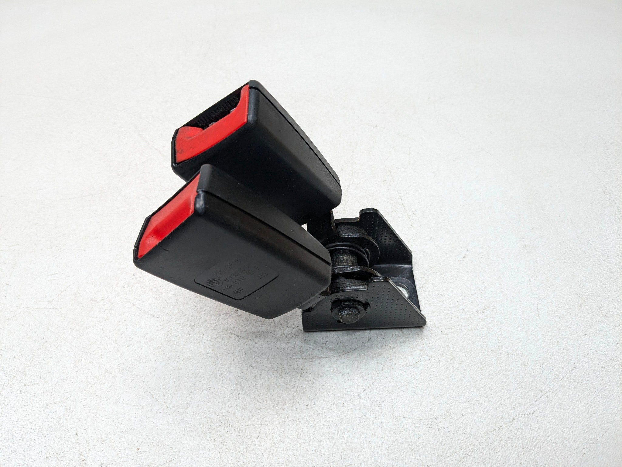 2011 - 2013 MINI COOPER OEM SEAT BELT DOUBLE BUCKLE REAR CENTER SIDE
