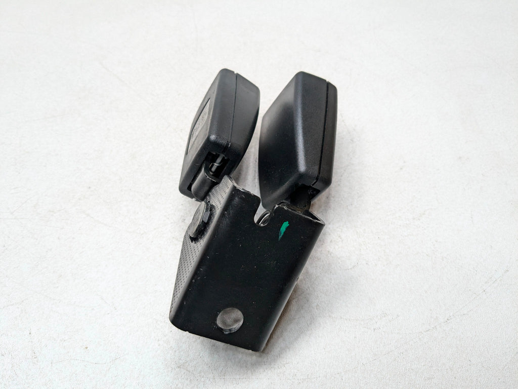 2011 - 2013 MINI COOPER OEM SEAT BELT DOUBLE BUCKLE REAR CENTER SIDE