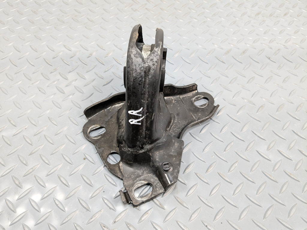 2011 - 2013 MINI COOPER OEM TRAILING ARM BRACKET REAR RIGHT PASSENGER SIDE