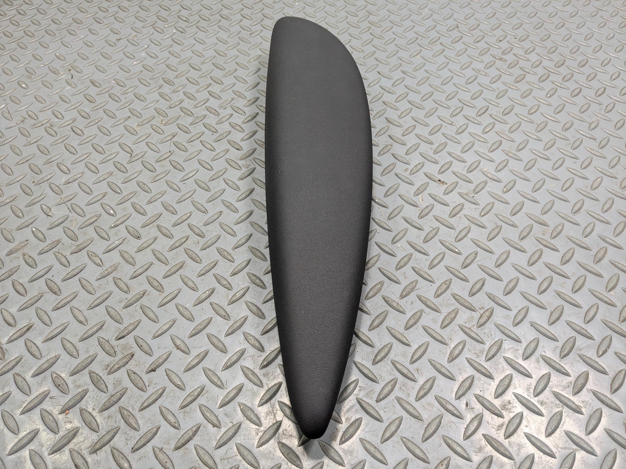 2011 - 2013 MINI COOPER OEM DOOR PANEL ARMREST COVER TRIM FRONT LEFT DRIVER SIDE