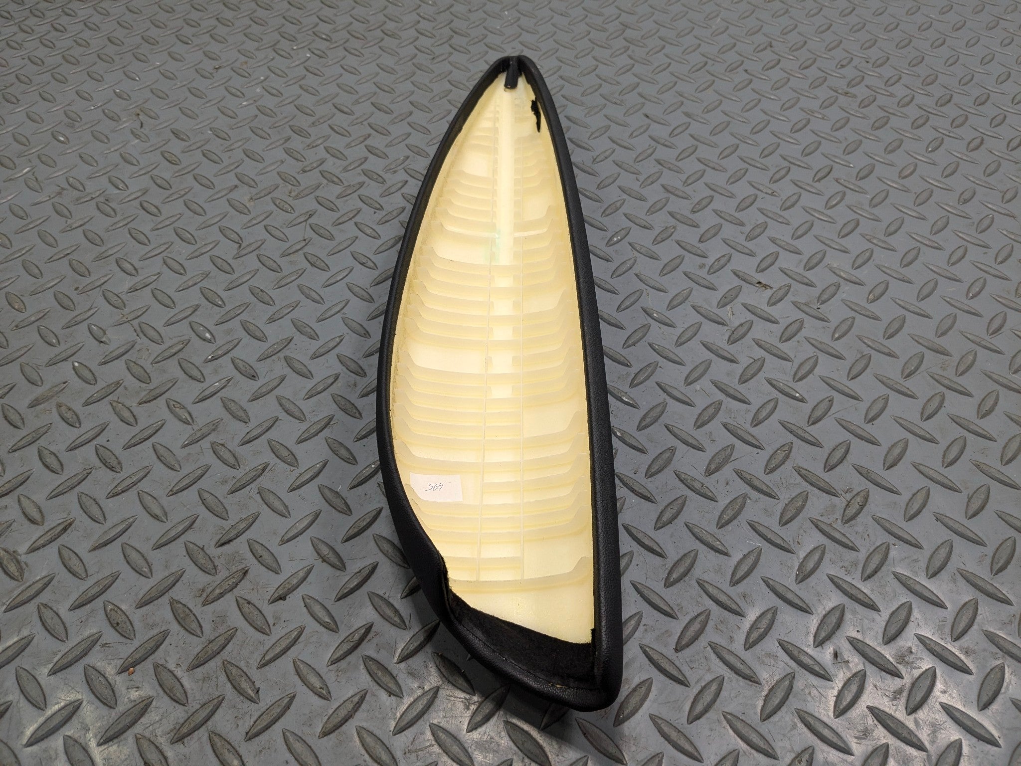 11 - 13 MINI COOPER OEM DOOR PANEL ARMREST COVER TRIM FRONT RIGH PASSENGER SIDE