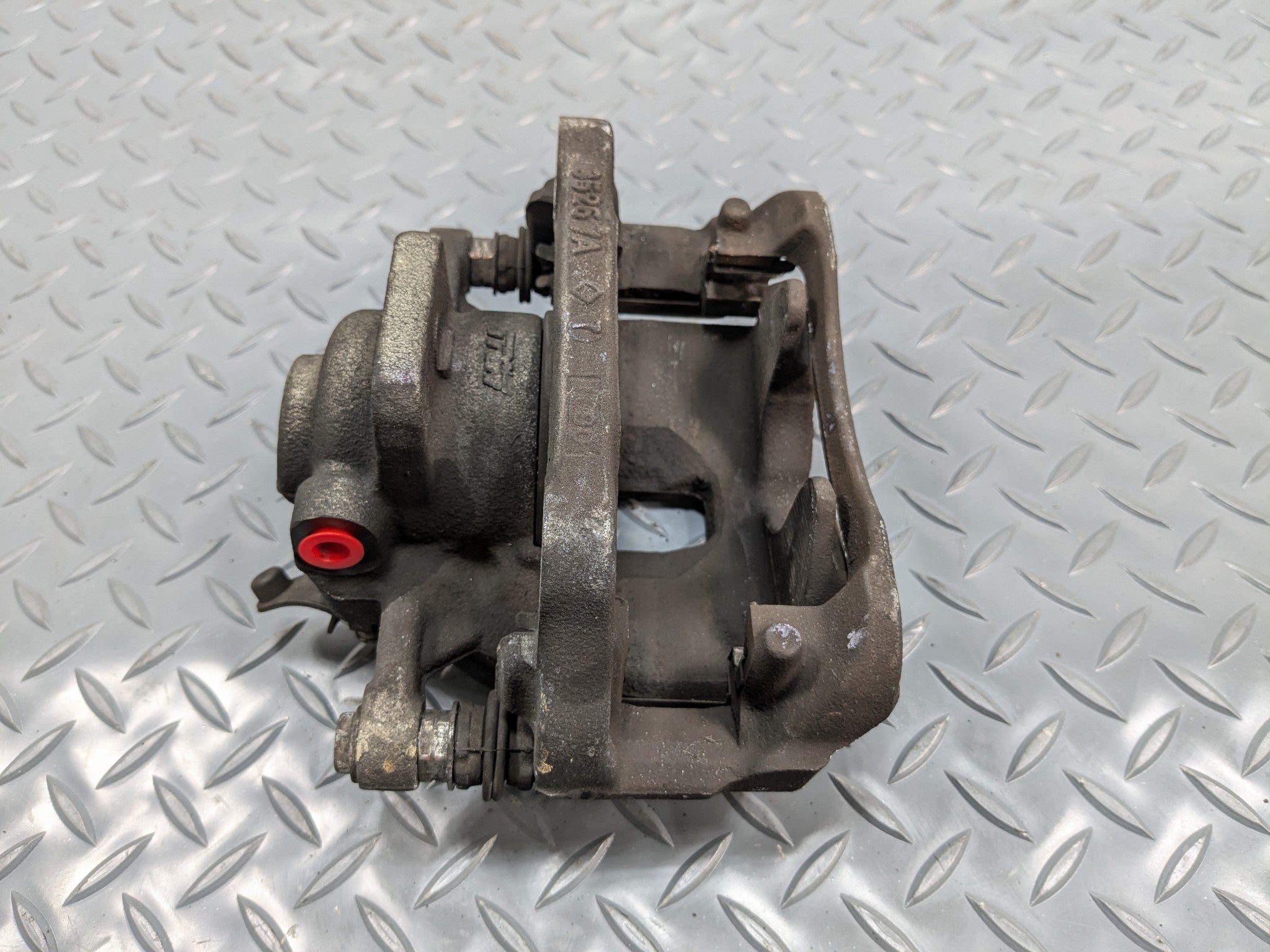 2011 - 2013 MINI COOPER OEM BRAKE CALIPER ASSEMBLY FRONT LEFT DRIVER SIDE