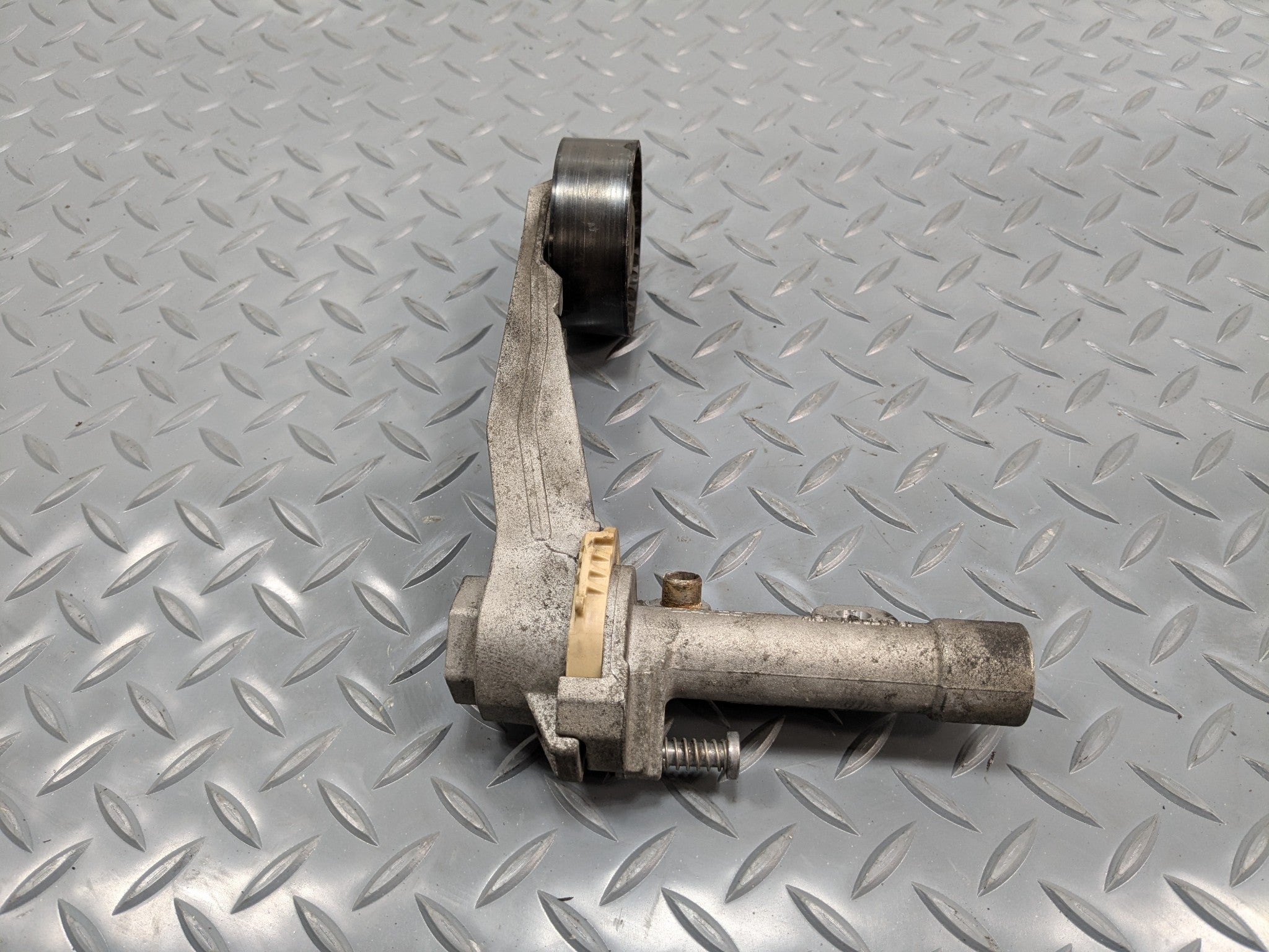 2011 - 2013 MINI COOPER OEM ALTERNATOR AUXILIARY BELT TENSIONER PULLEY