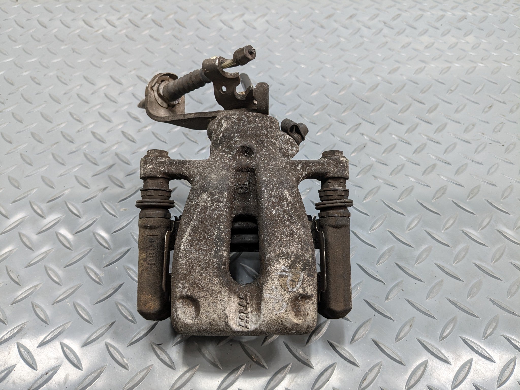 2011 - 2013 MINI COOPER OEM BRAKE CALIPER ASSEMBLY REAR RIGHT PASSENGER SIDE