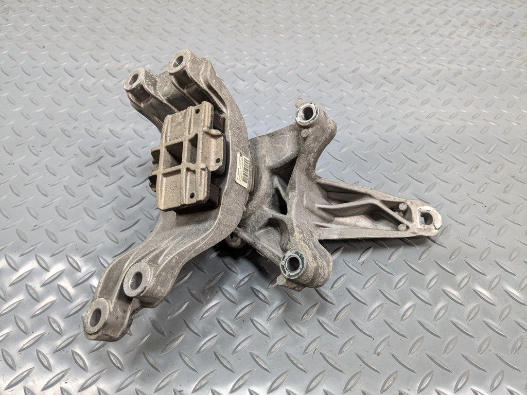 2011 - 2013 MINI COOPER OEM ENGINE SUPPORT TRANSMISSION MOUNT BRACKET