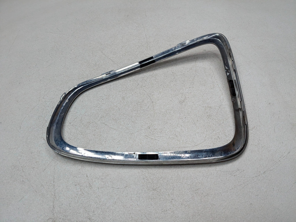 2011 - 2013 MINI COOPER OEM TAILLIGHT COVER TRIM BEZEL REAR RIGHT PASSENGER SIDE